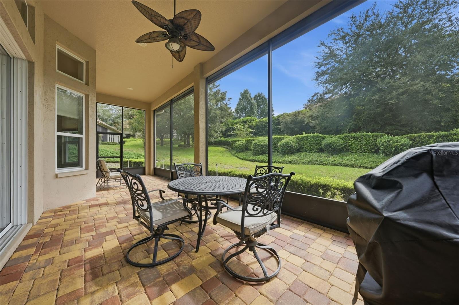 1910 N Eagle Chase Dr Property Photo 48