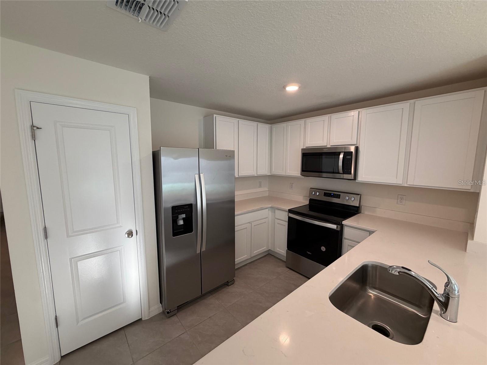 6685 Sw 81st Loop Property Photo 5