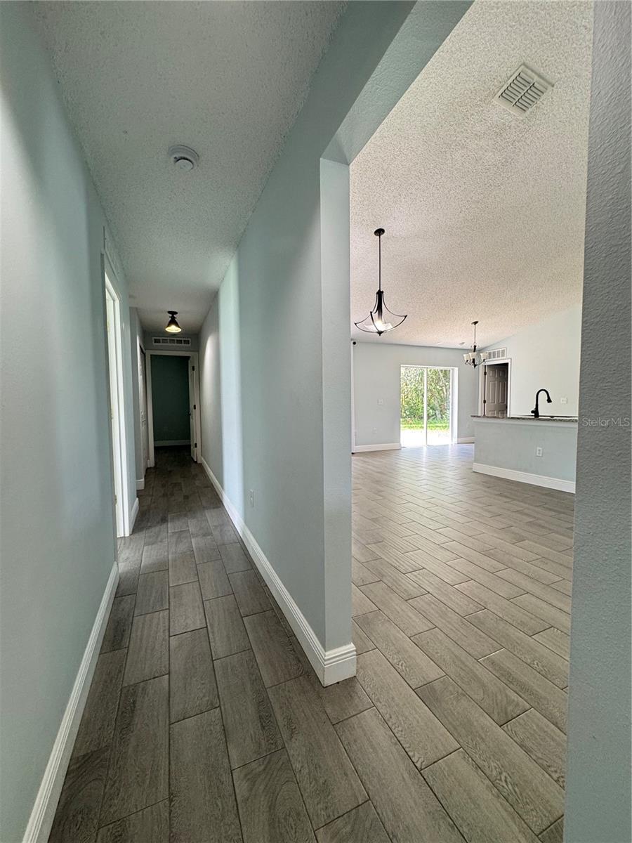 3243 Greynolds Ave Property Photo 15