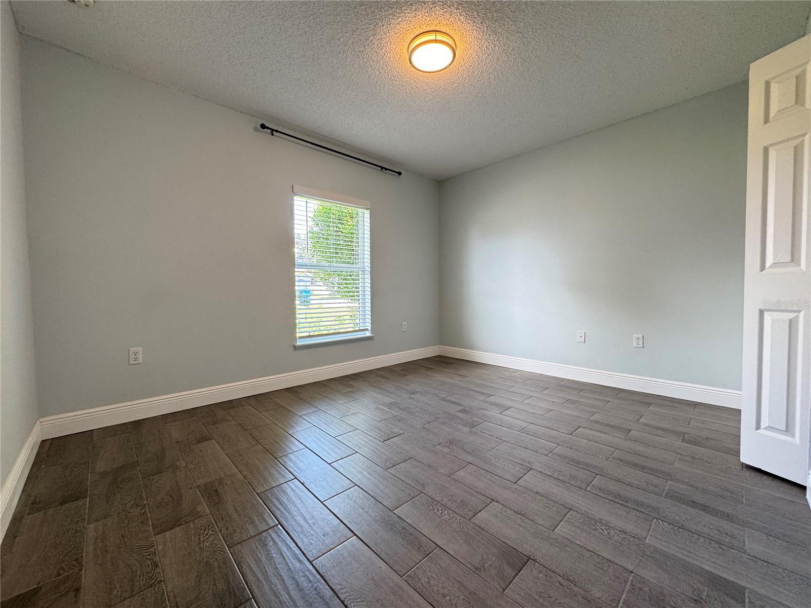 3243 Greynolds Ave Property Photo 16