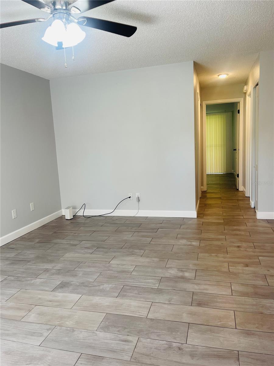 2701 Ne 10th St #802 Property Photo 4
