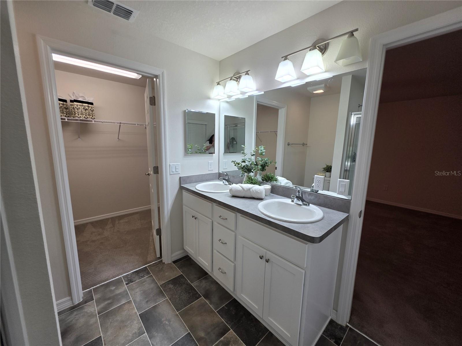 3418 Sw 155th Pl Property Photo 4