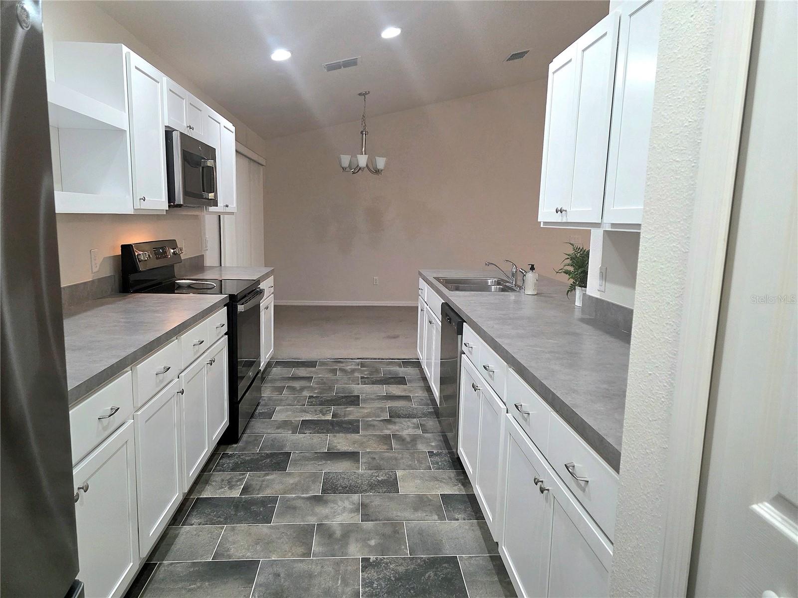 3418 Sw 155th Pl Property Photo 8
