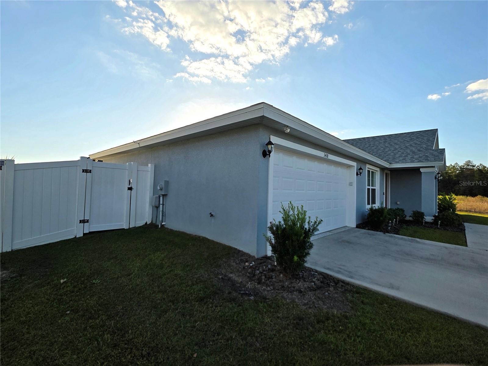 3418 Sw 155th Pl Property Photo 17