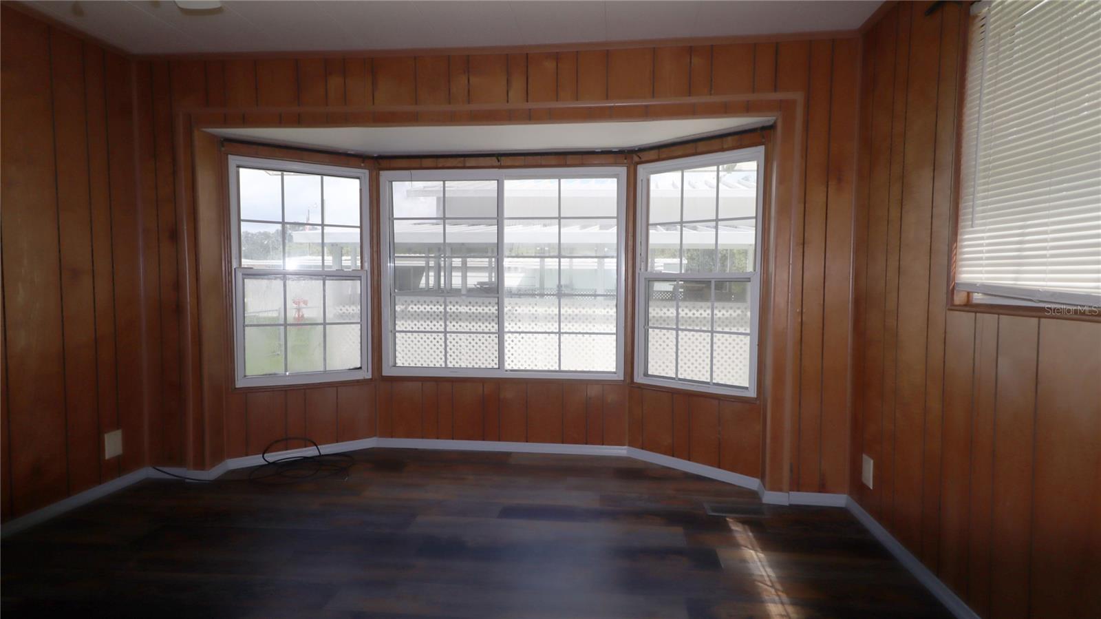 417 Ne 64th Ave Property Photo 19
