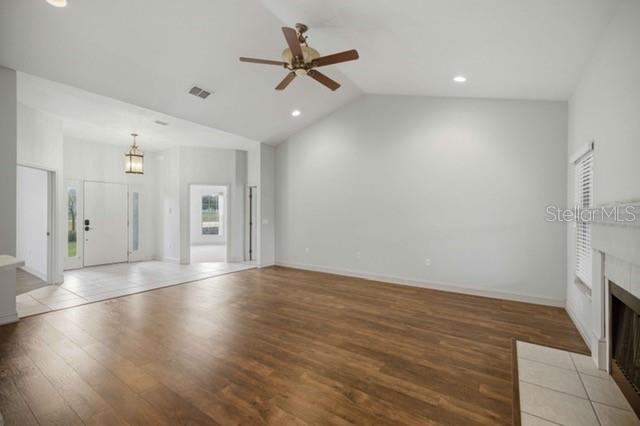 5931 Ne 57th Loop Property Photo 8