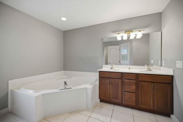 5931 Ne 57th Loop Property Photo 11