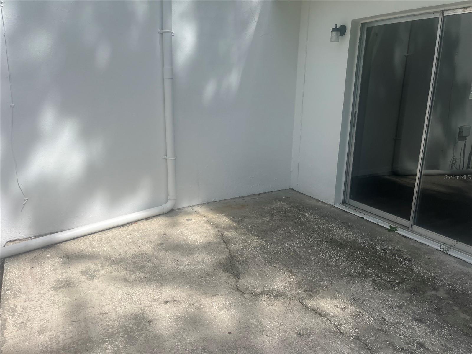 1571 Se 27 St #a Property Photo 2