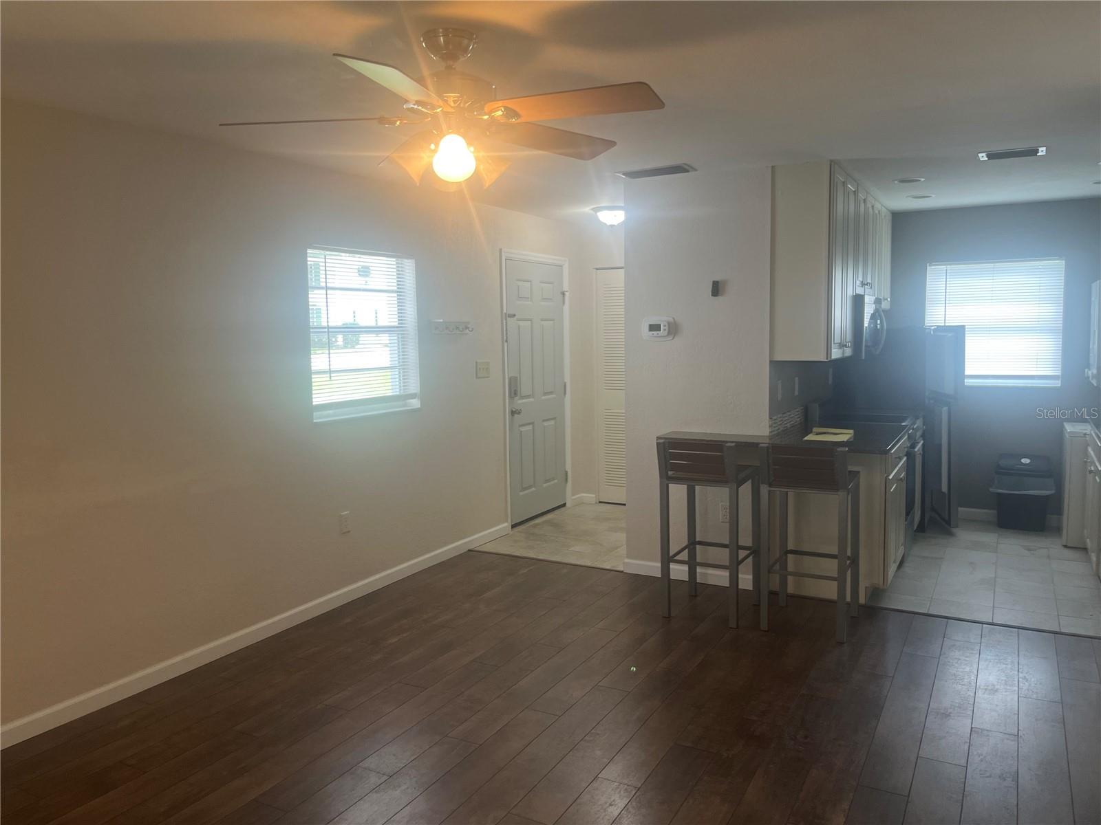 1571 Se 27 St #a Property Photo 6