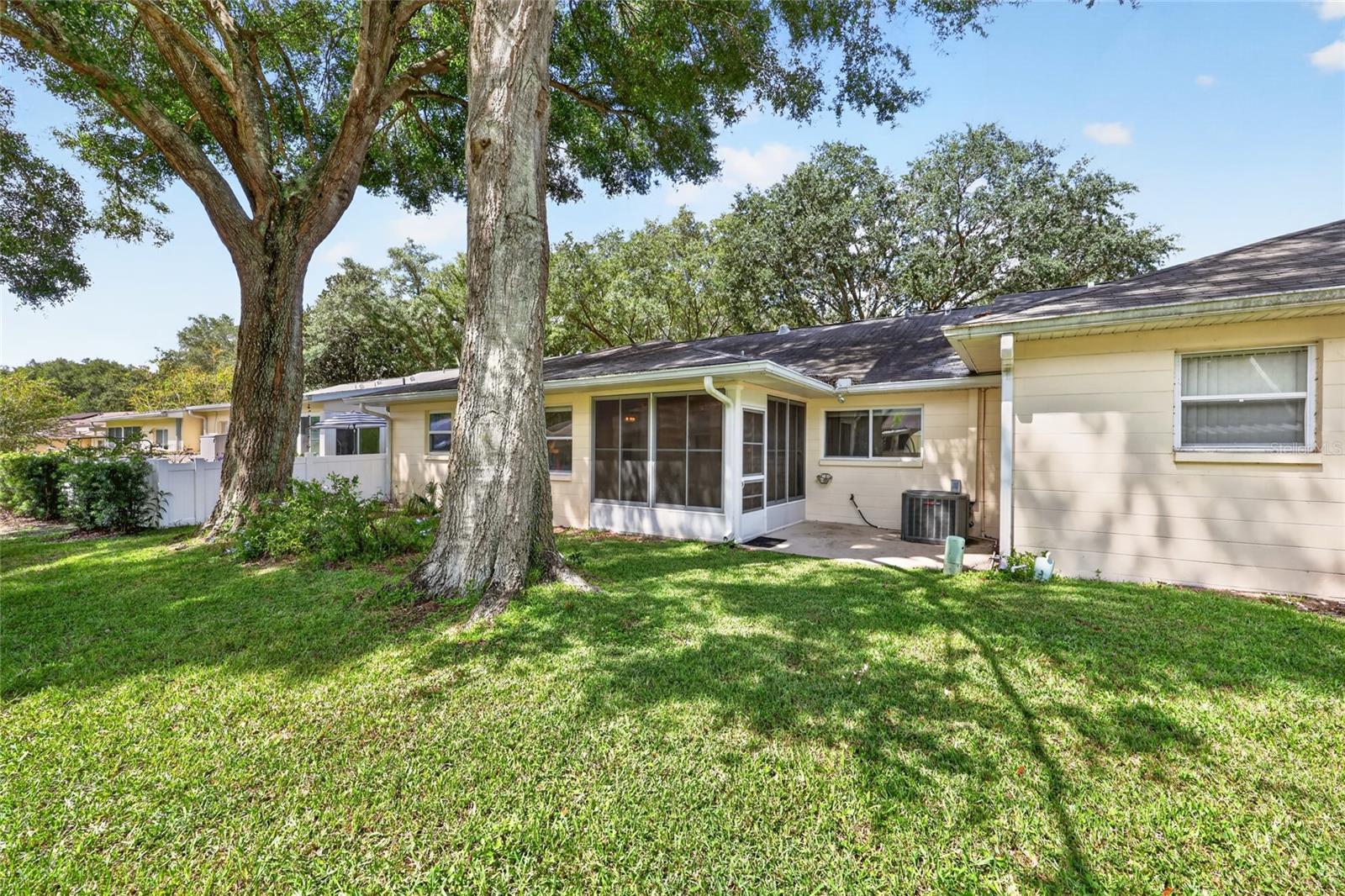 9659 Sw 95th Ter #b Property Photo 8