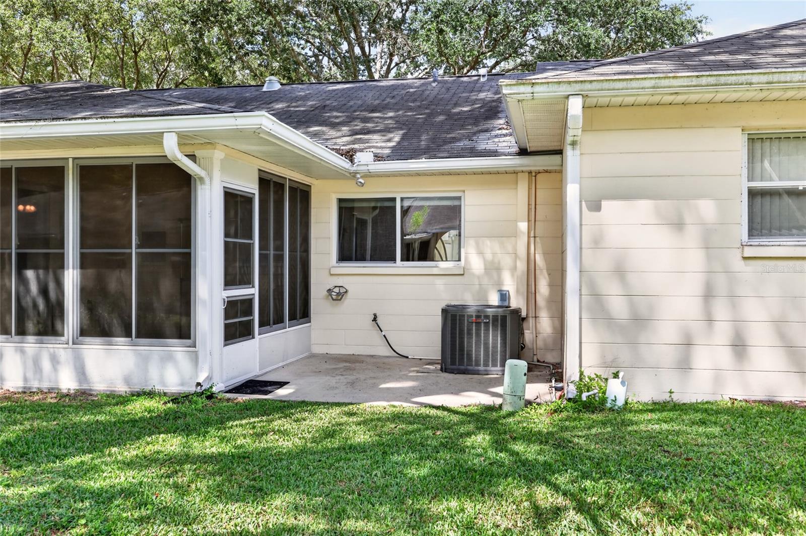 9659 Sw 95th Ter #b Property Photo 11
