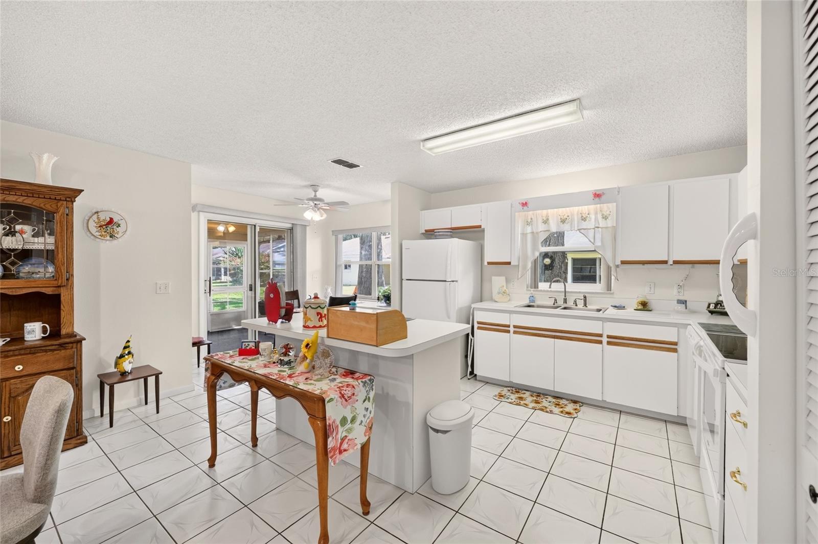 9659 Sw 95th Ter #b Property Photo 38