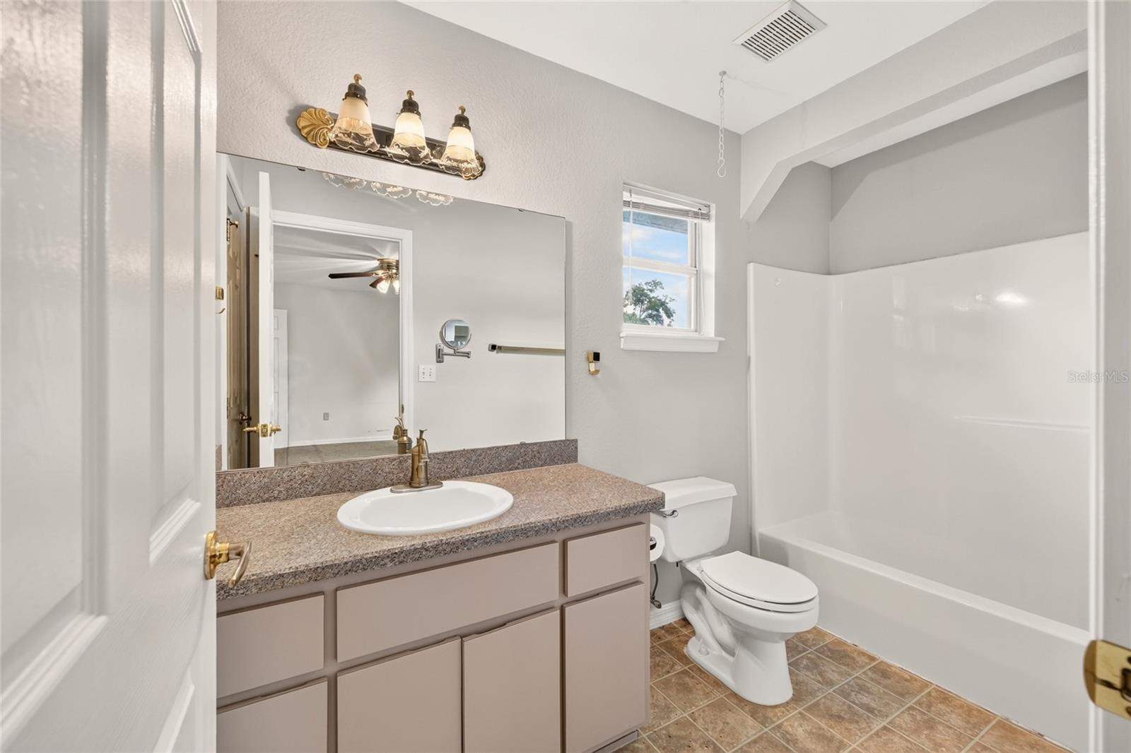 95 Teak Rd Property Photo 38
