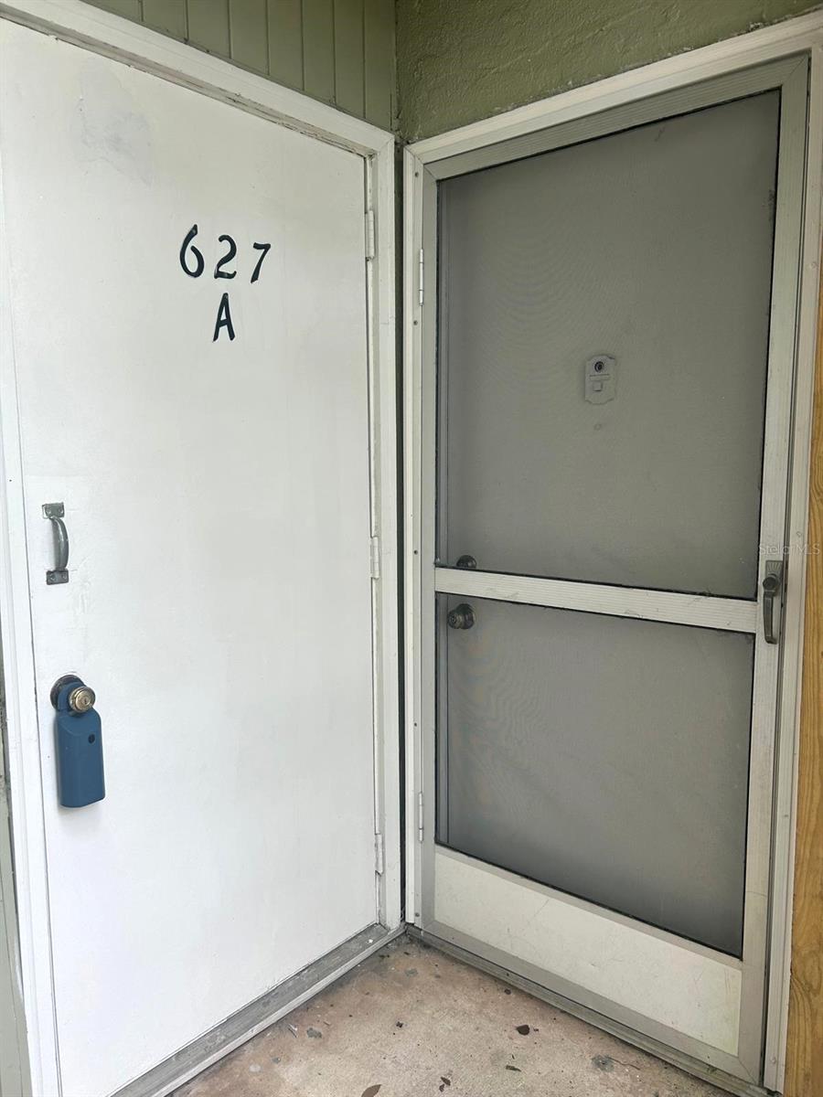 627 Silver Pass #a Property Photo 4