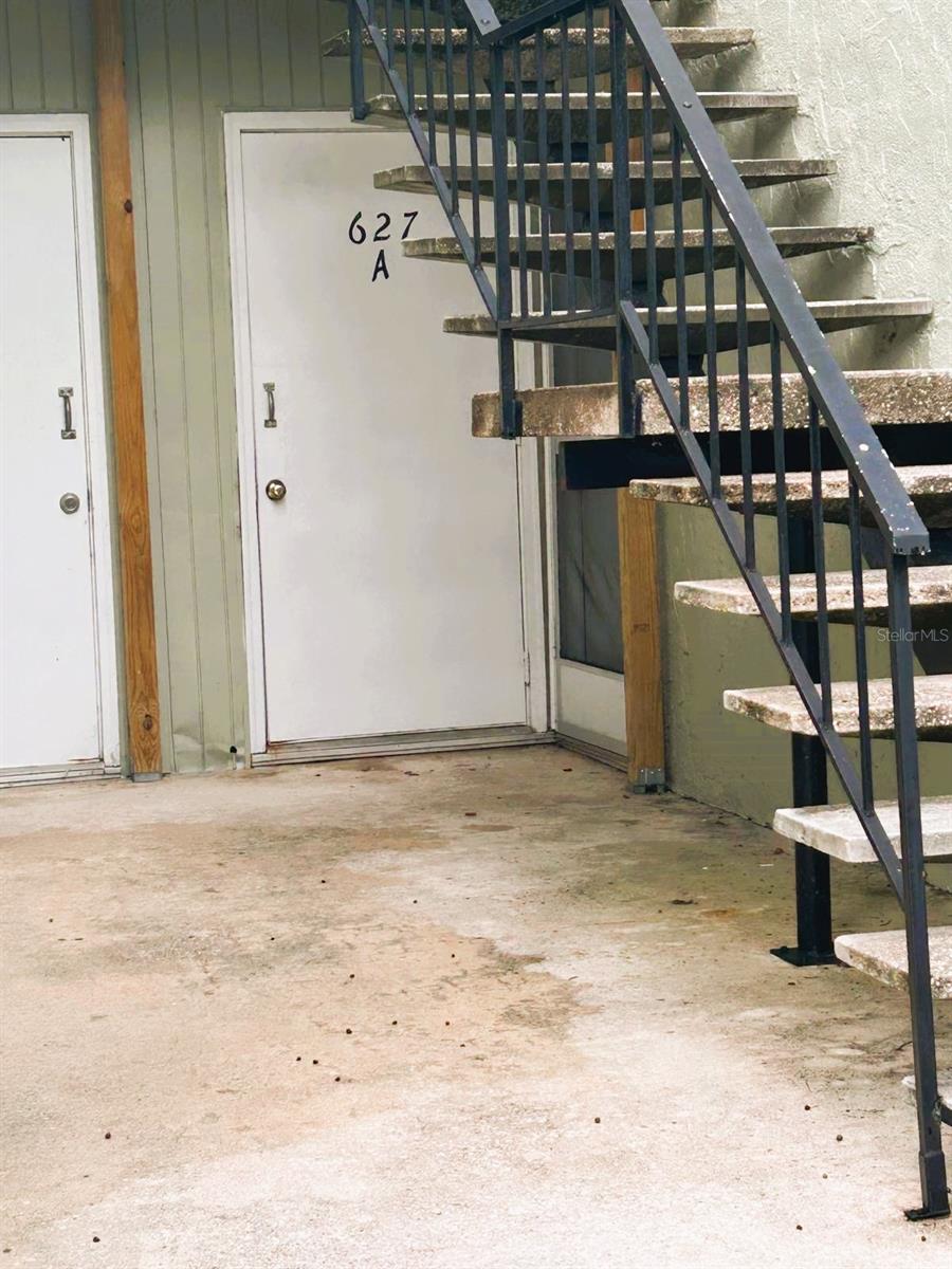 627 Silver Pass #a Property Photo 5