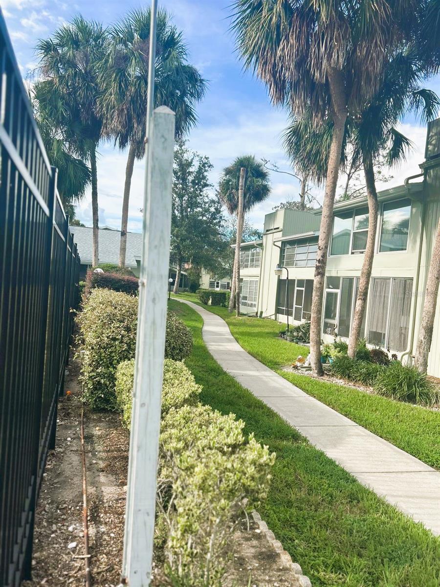 627 Silver Pass #a Property Photo 23