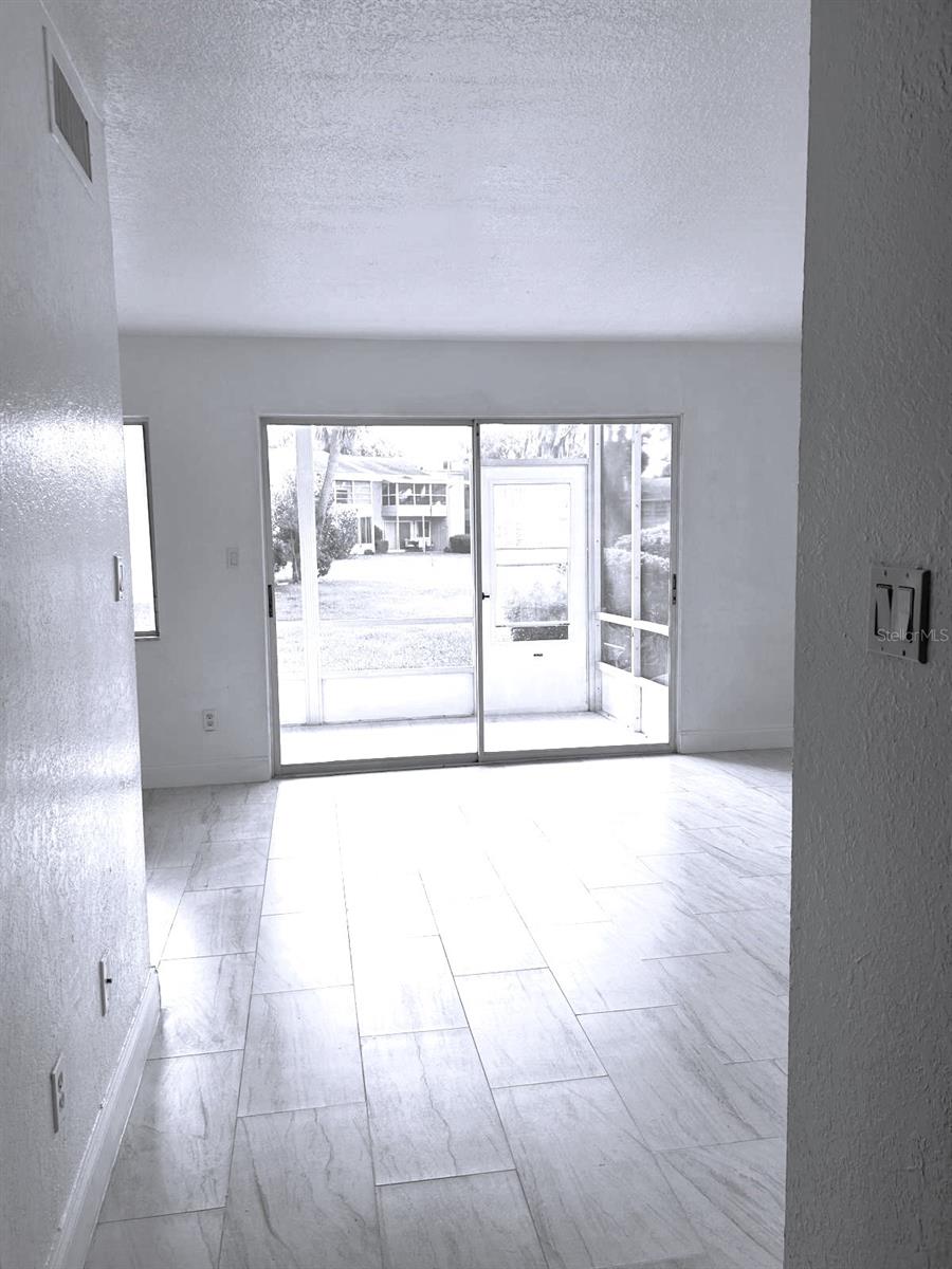 627 Silver Pass #a Property Photo 27