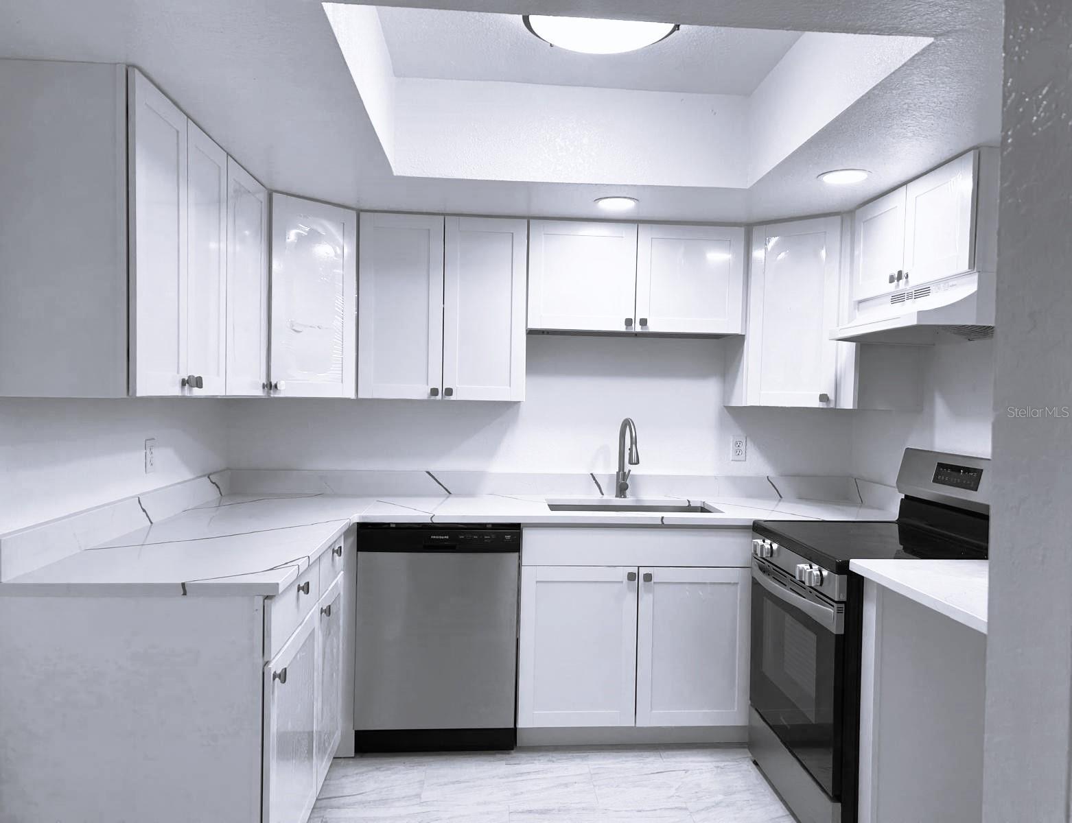 627 Silver Pass #a Property Photo 37