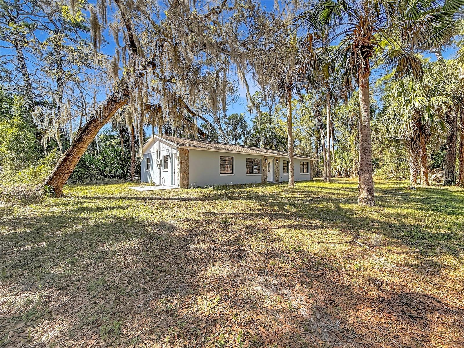 416 N Hourglass Ter Property Photo 10