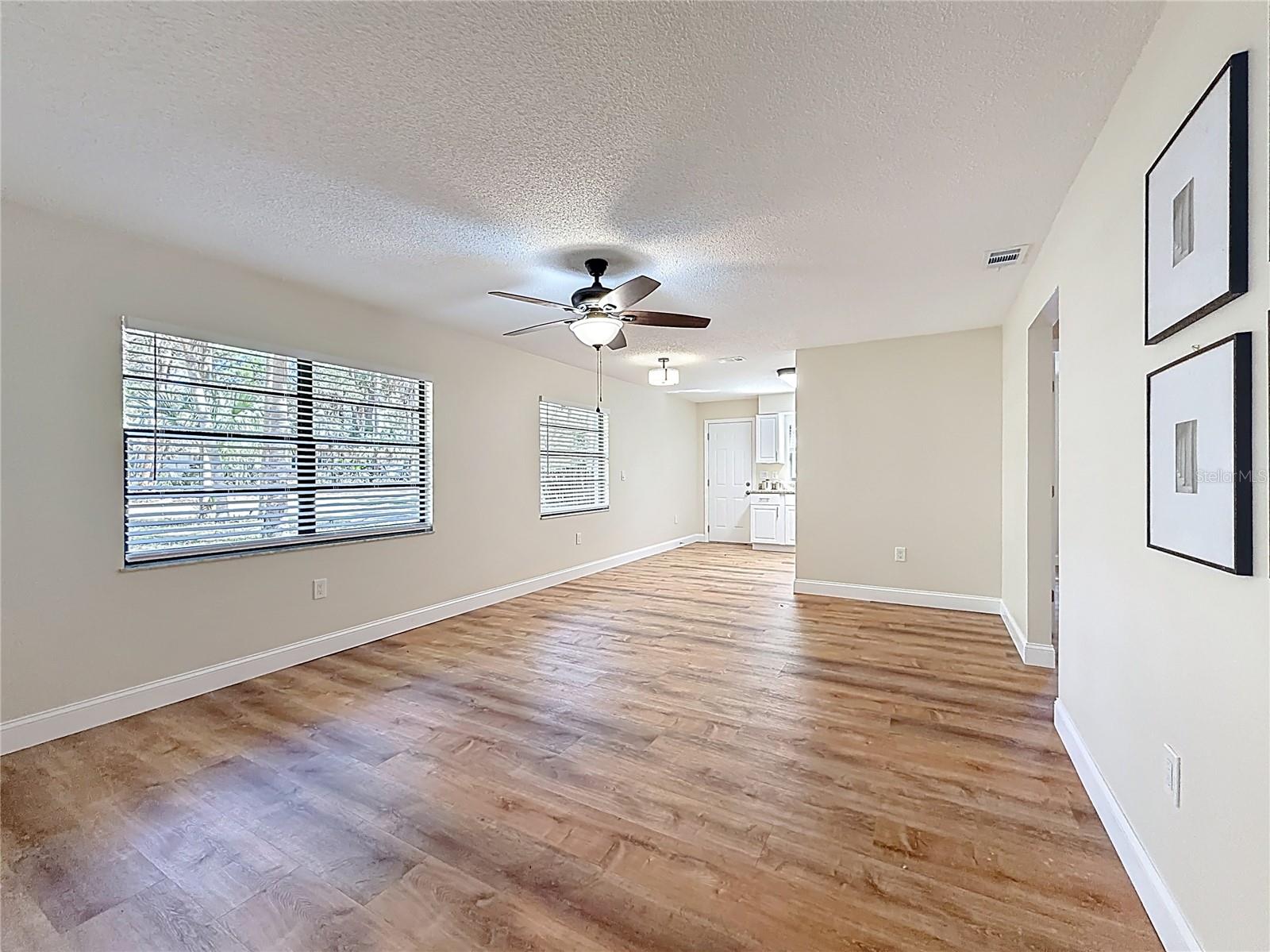 416 N Hourglass Ter Property Photo 12