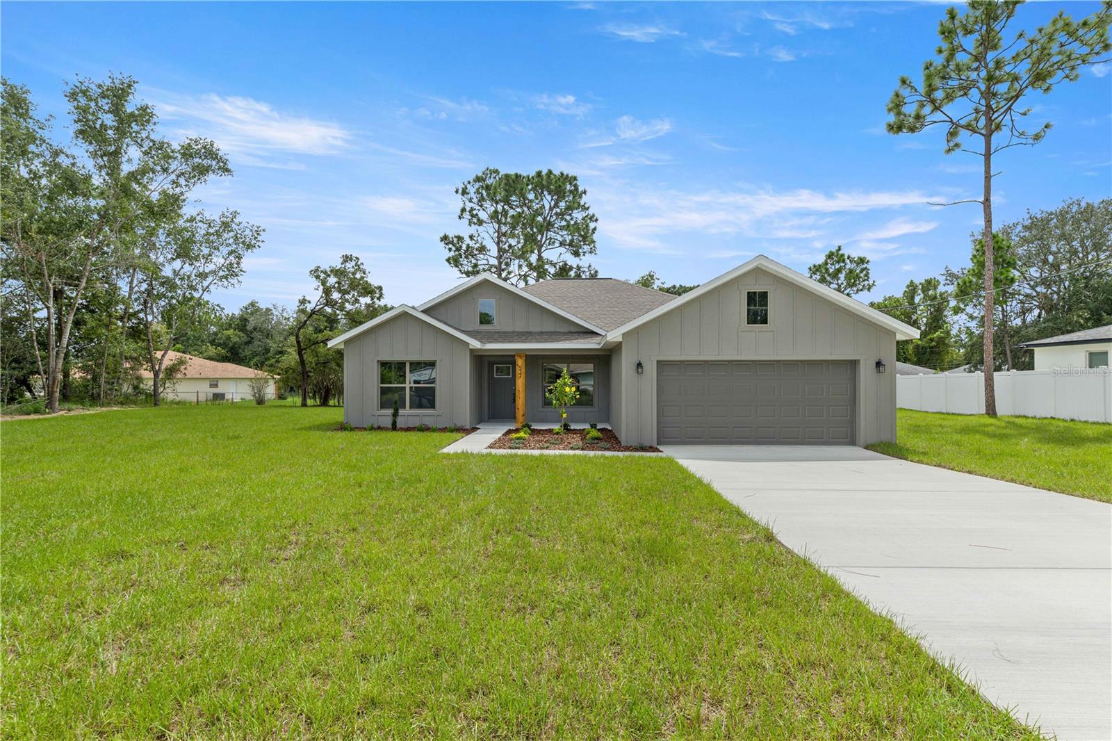 537 BAHIA CIRCLE DR Property Photo 1