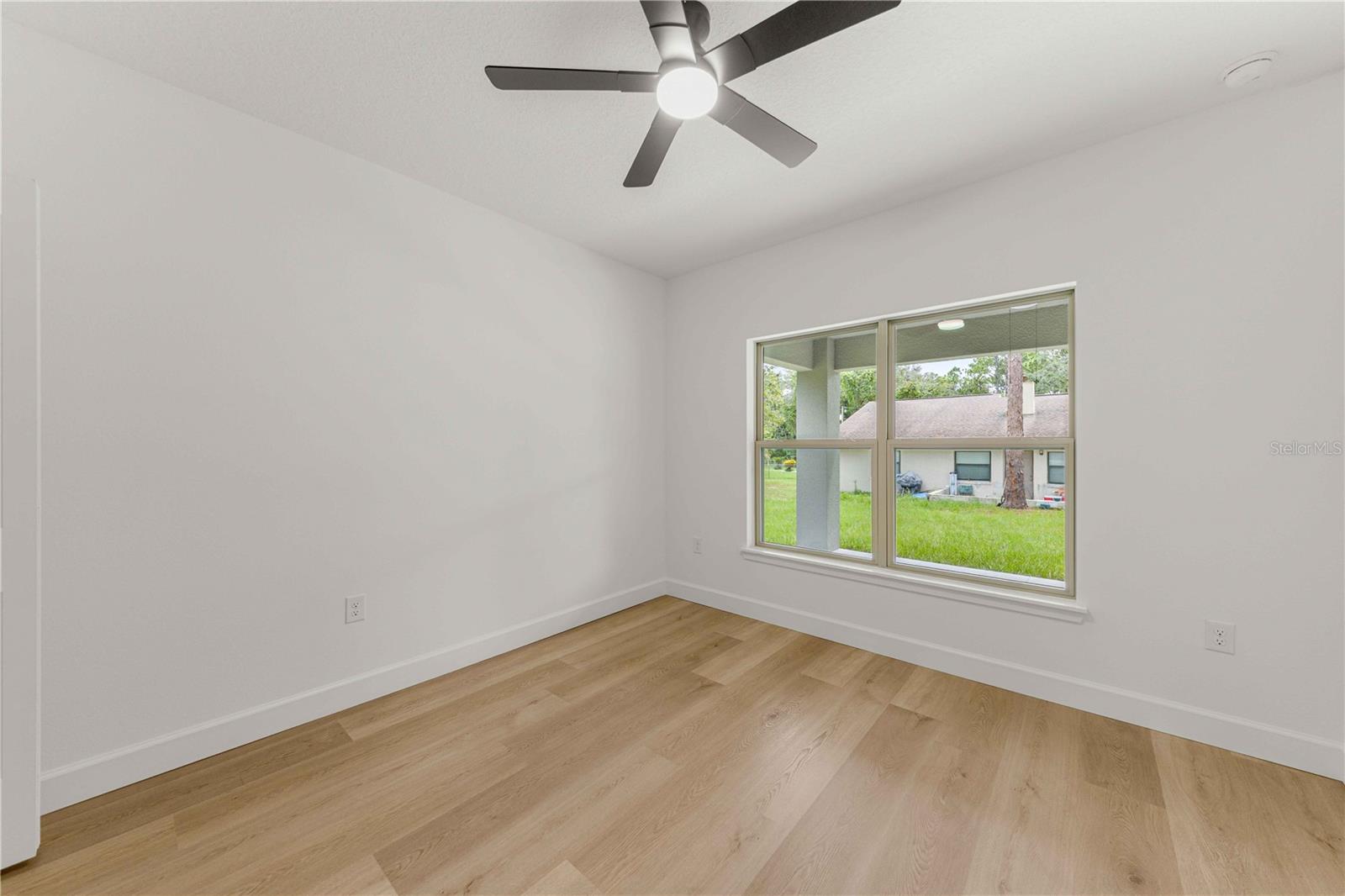 537 Bahia Circle Dr Property Photo 23