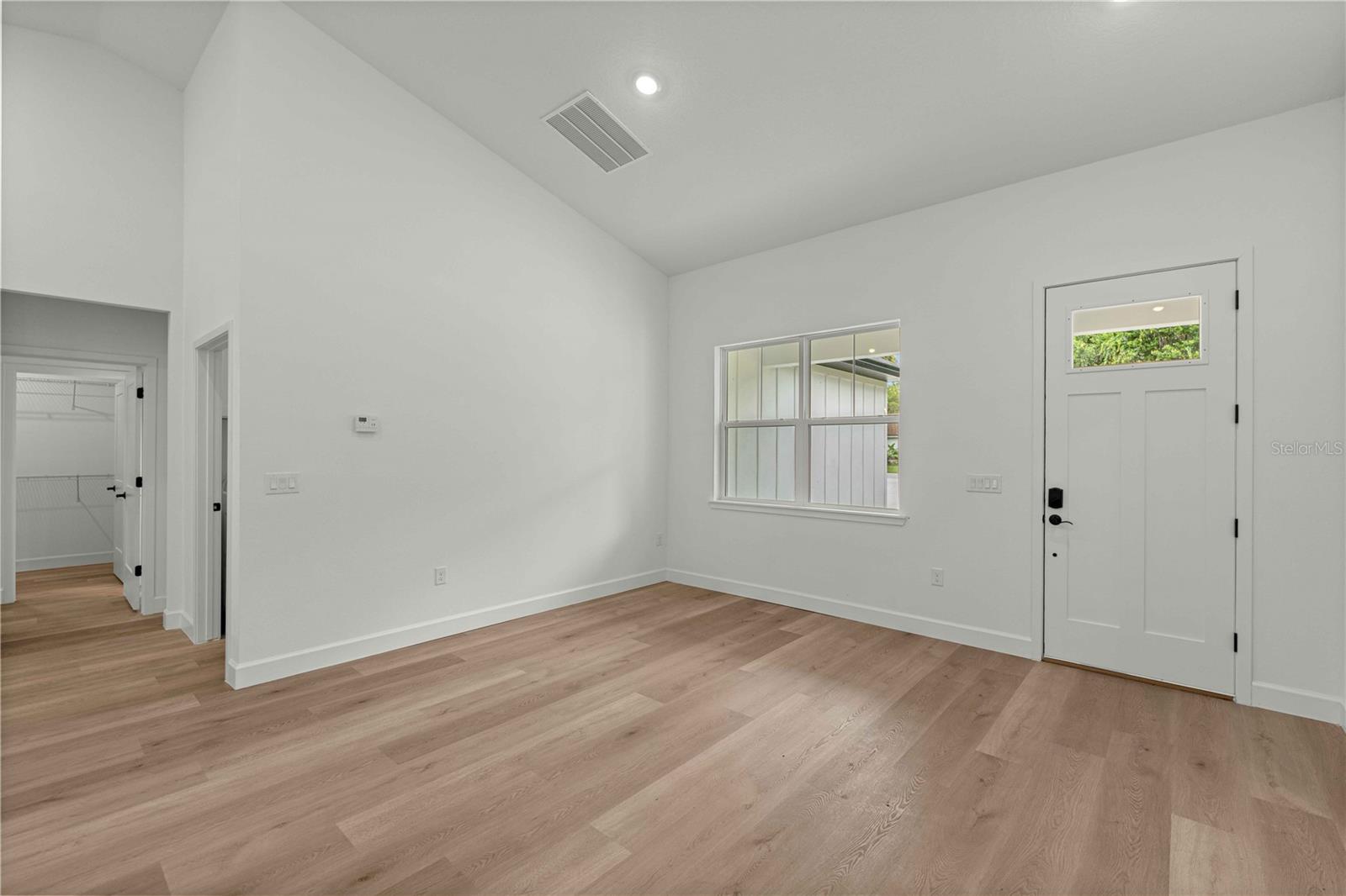 100 Willow Rd Property Photo 8