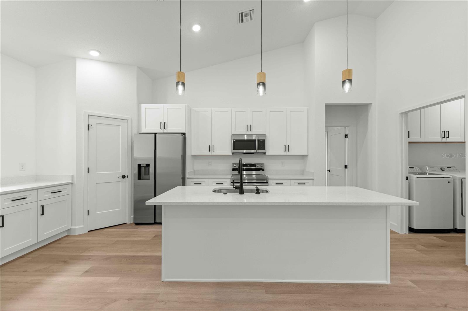 100 Willow Rd Property Photo 11