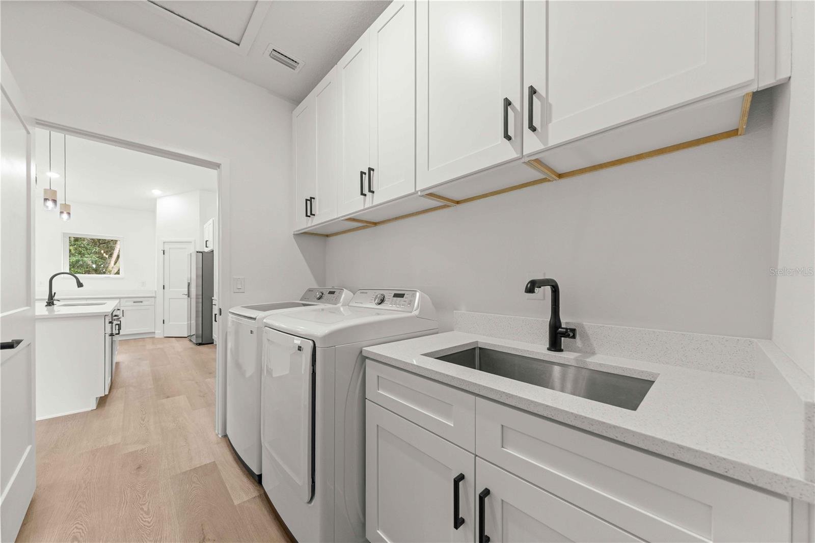 100 Willow Rd Property Photo 21