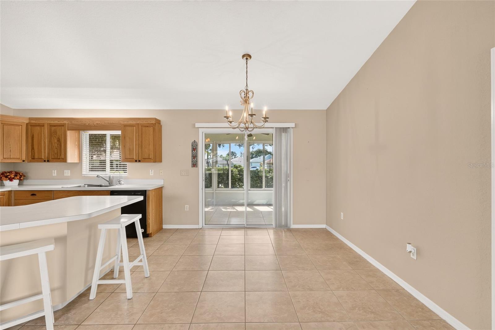 9077 Se 136th Loop Property Photo 12