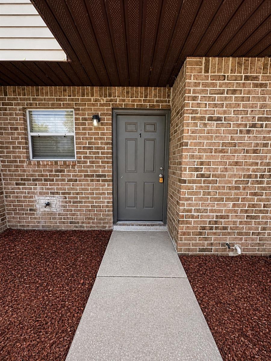 1181-1181 Bentley Rd #1 Property Photo 4