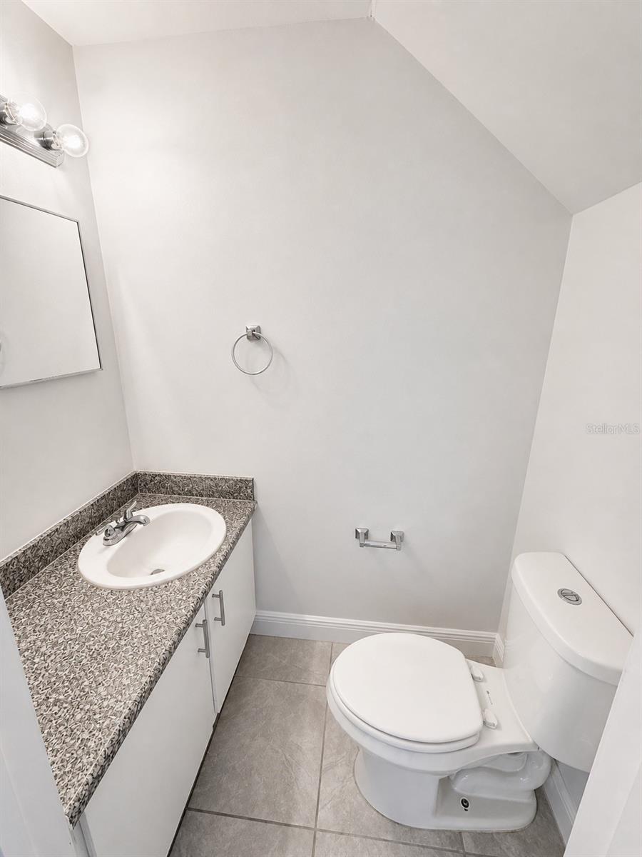 1181-1181 Bentley Rd #1 Property Photo 10