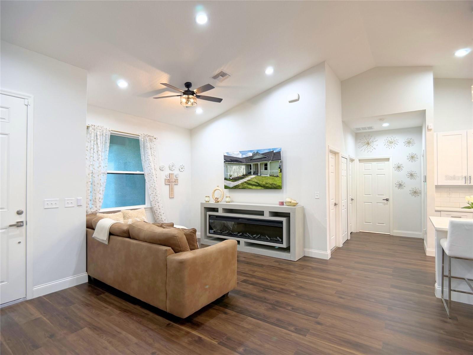 2324 Sw 168th Loop Property Photo 5
