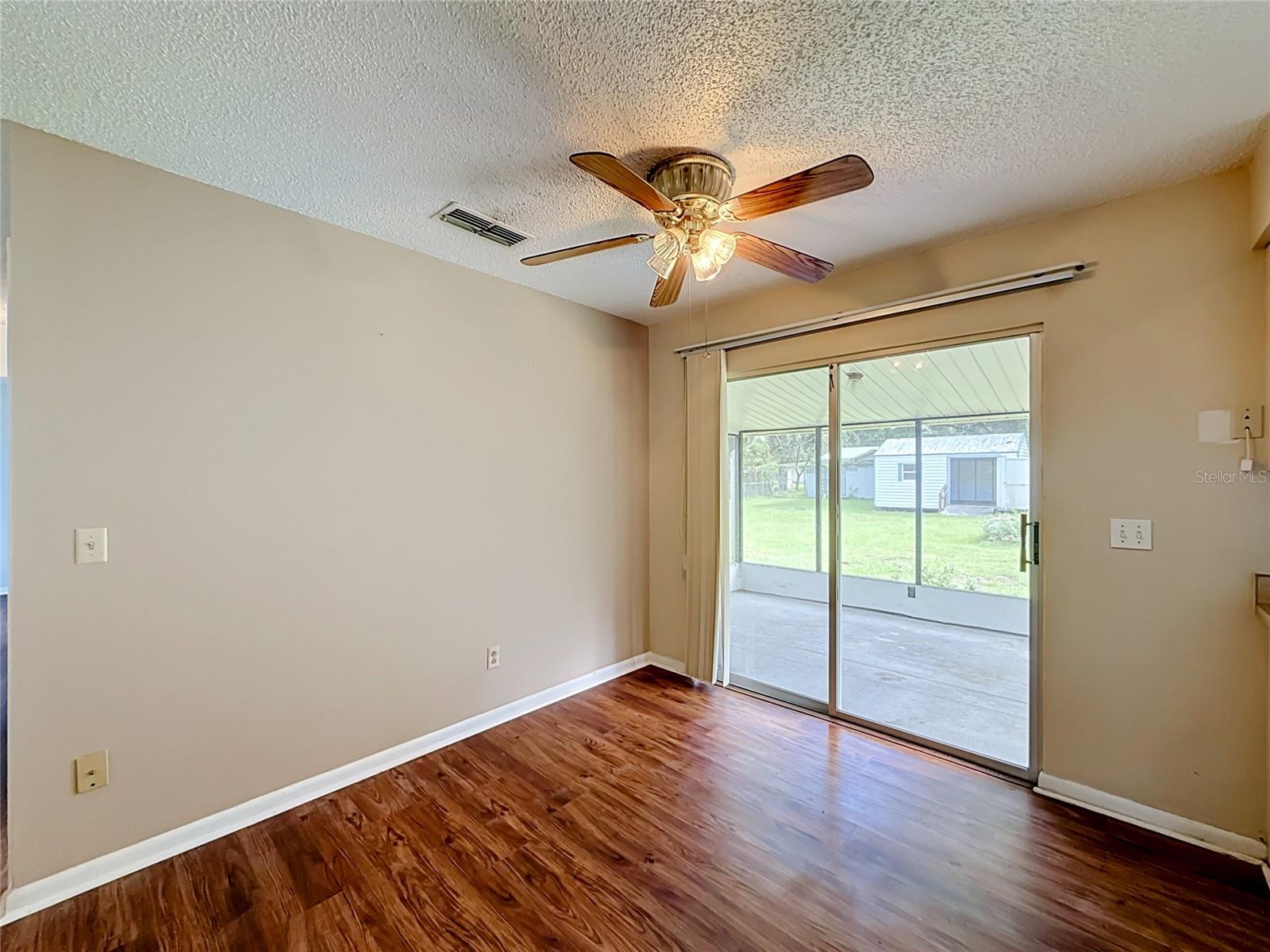 14313 Se 45th Ct Property Photo 17