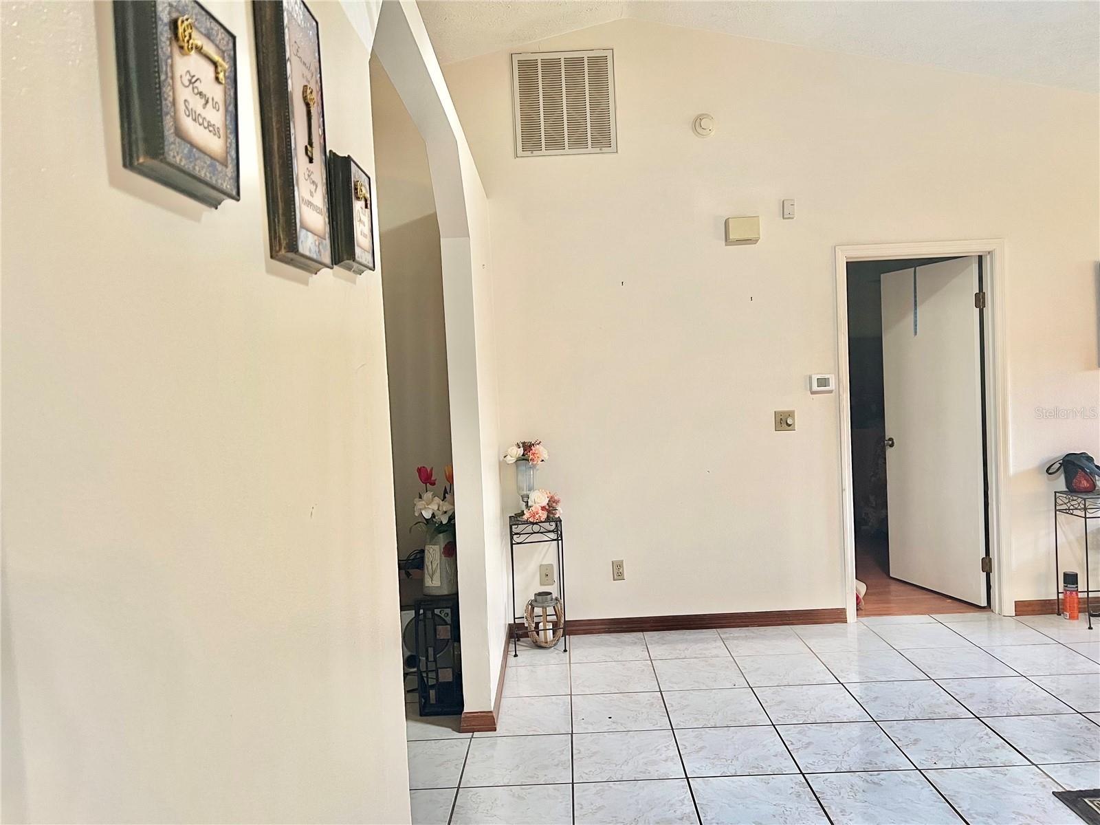 16 Oak Pass Loop Property Photo 15