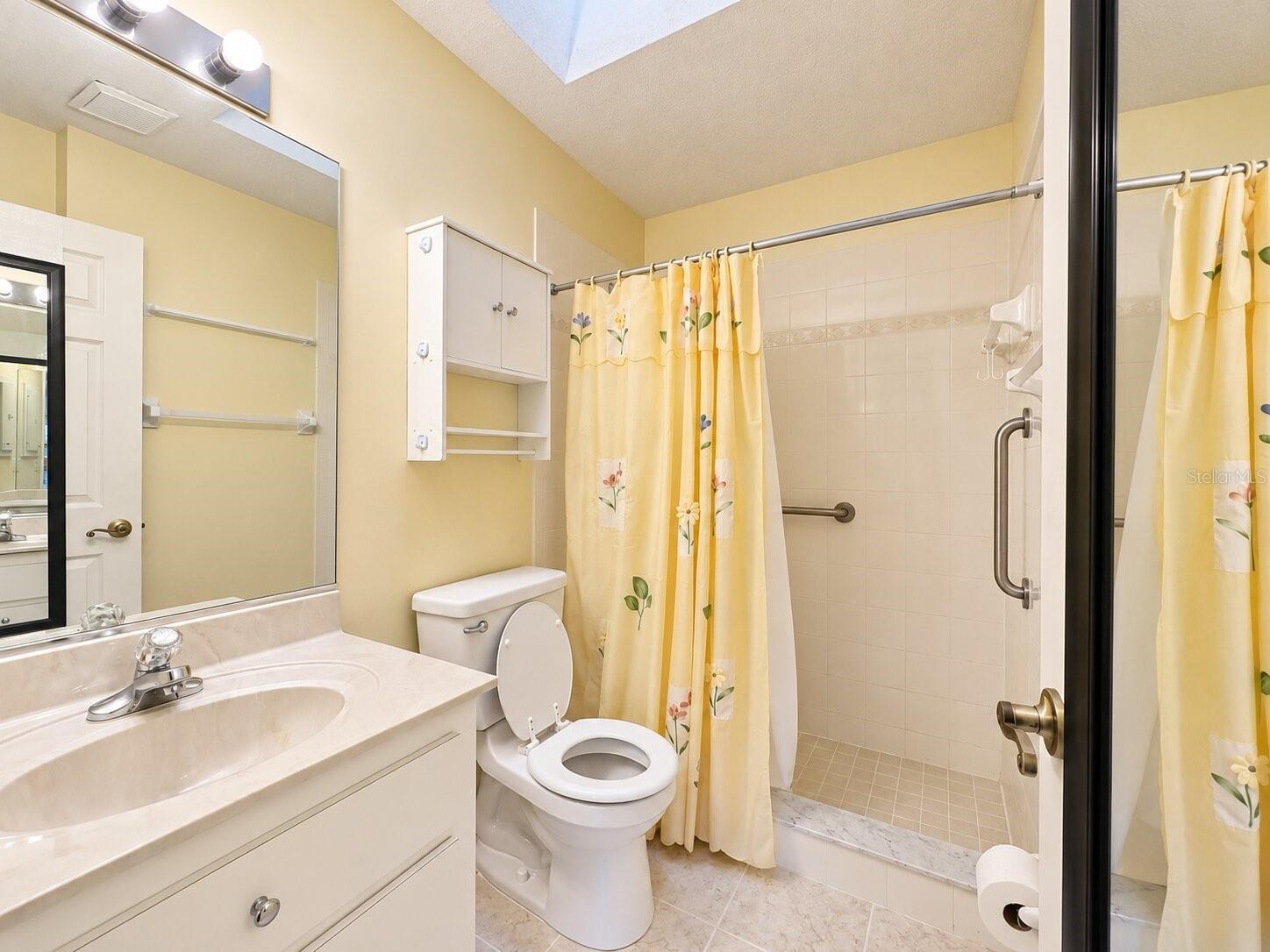 2127 Ne 40th Ave Property Photo 17