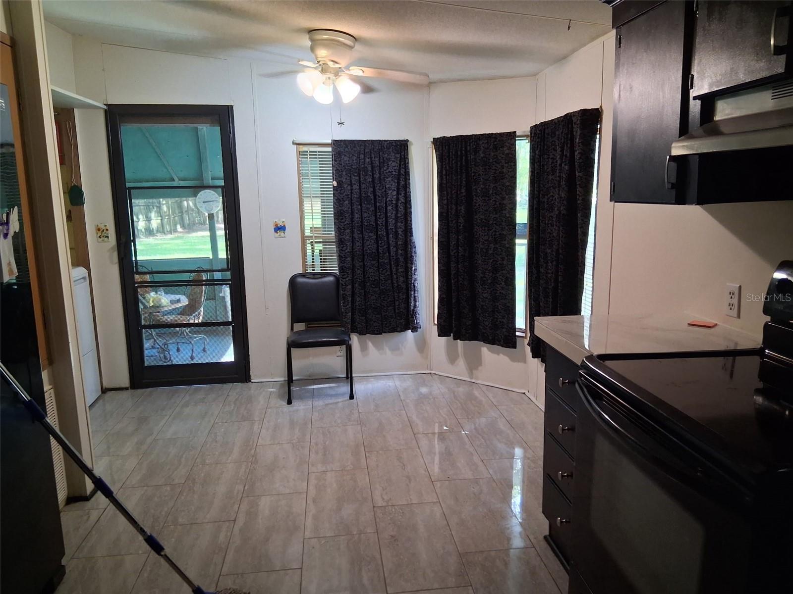 5701 Nw 71 Pl Property Photo 6