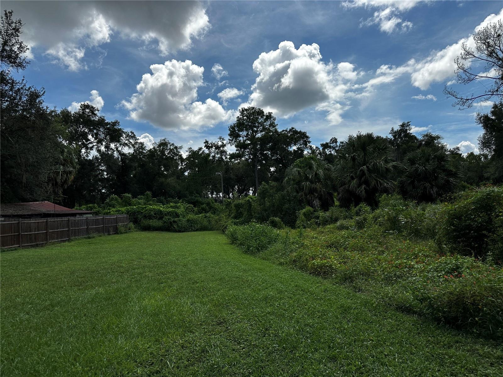 418 N Pine St Property Photo 14
