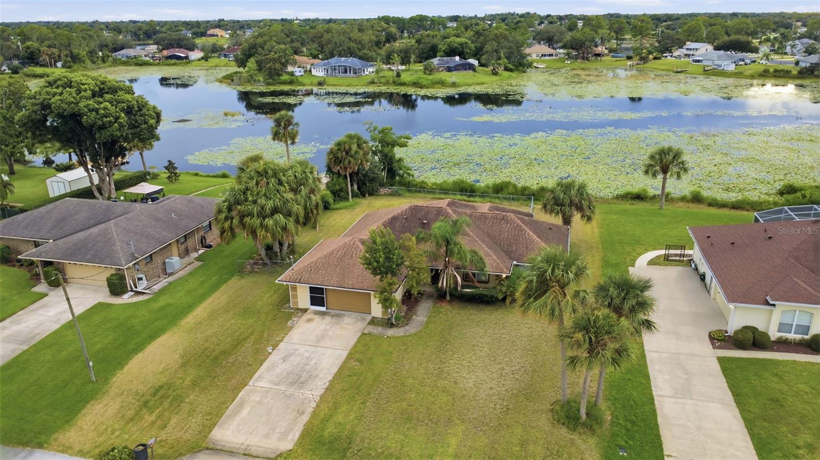 1096 Prescott Blvd Property Photo 4