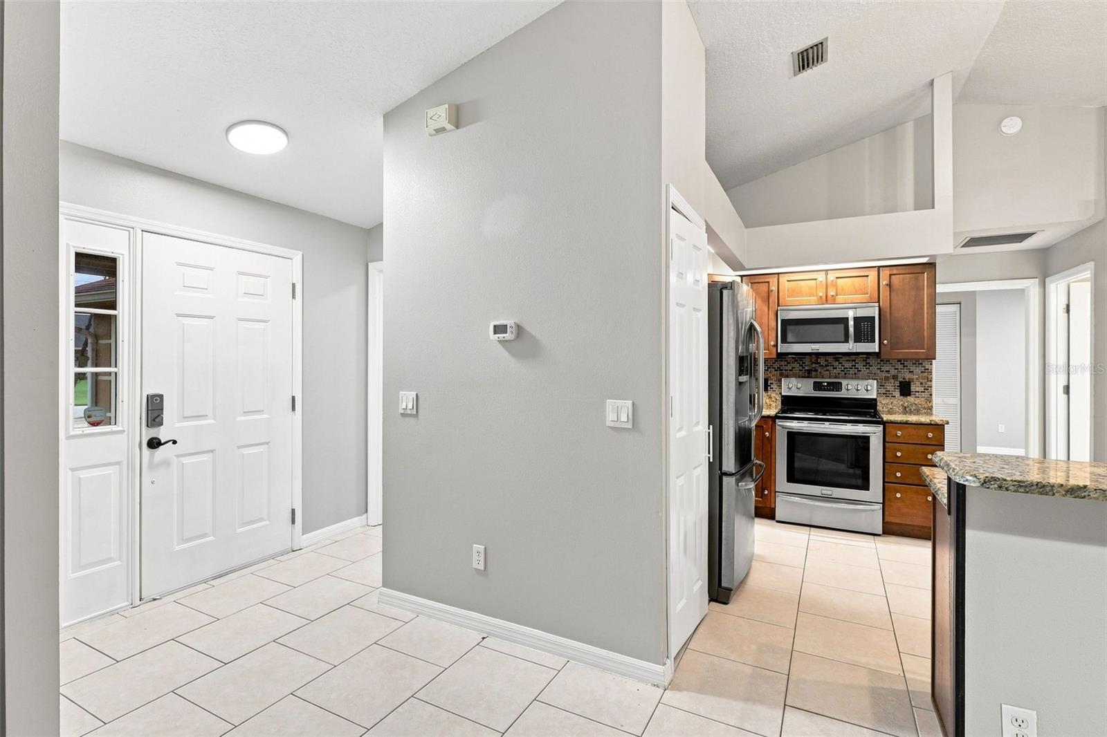 1096 Prescott Blvd Property Photo 11