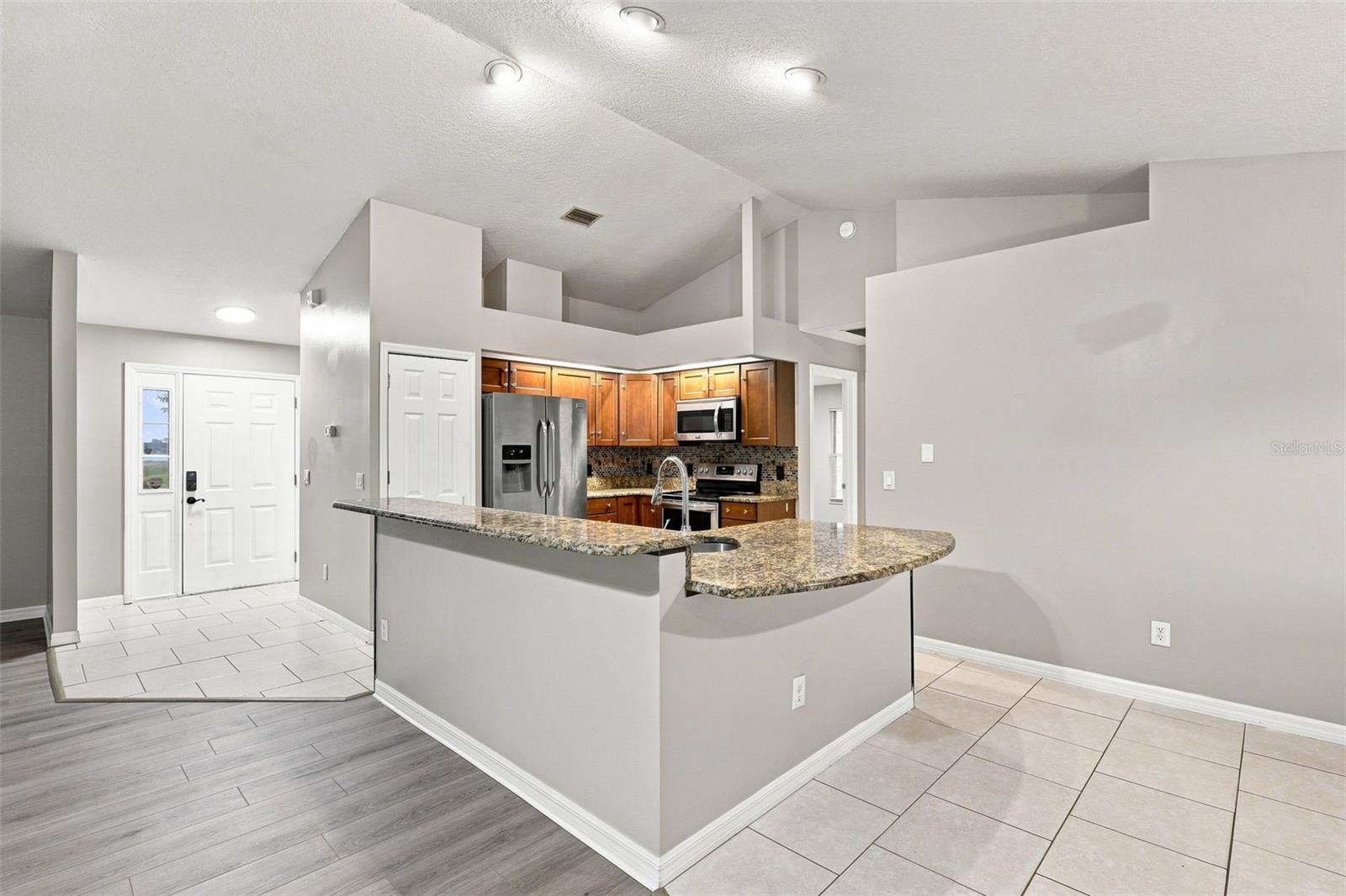 1096 Prescott Blvd Property Photo 24