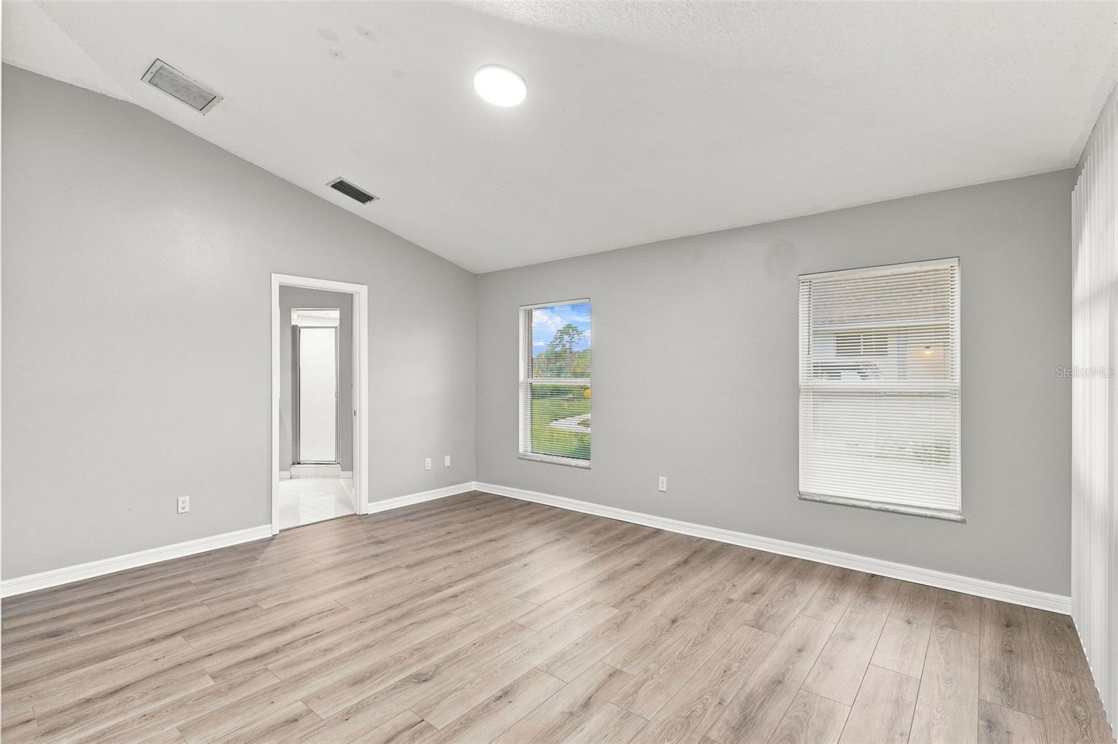 1096 Prescott Blvd Property Photo 25