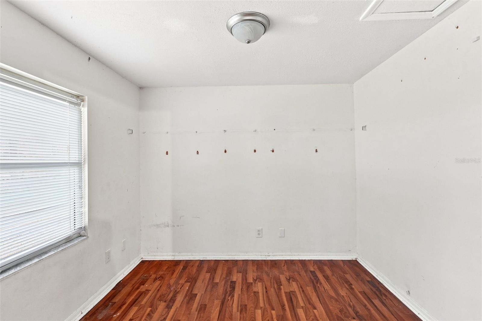 1096 Prescott Blvd Property Photo 27