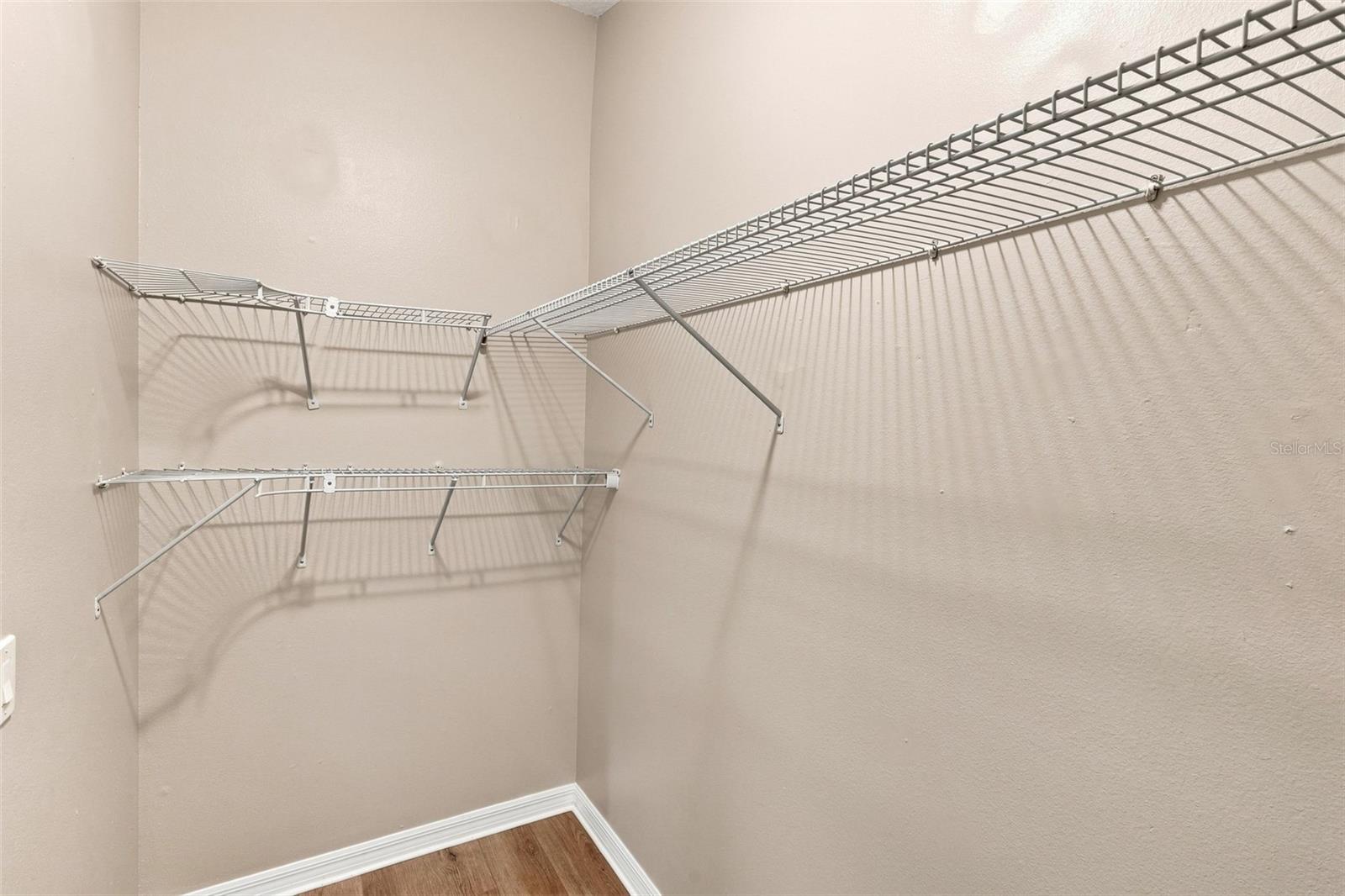1096 Prescott Blvd Property Photo 29