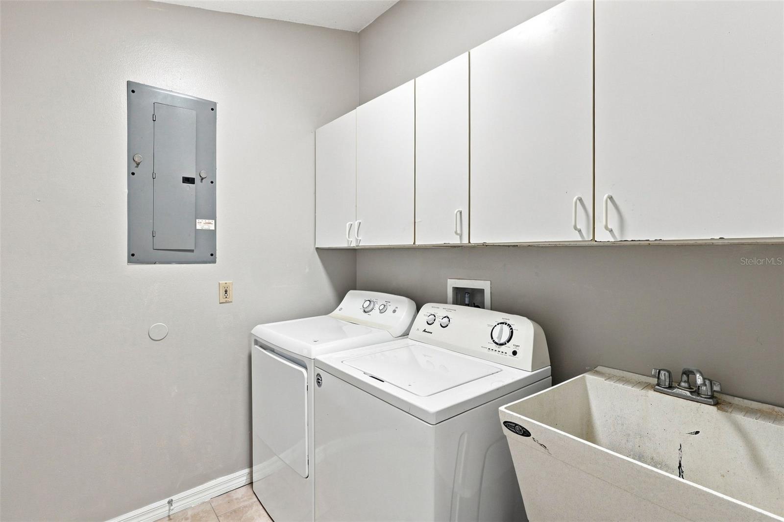 1096 Prescott Blvd Property Photo 34