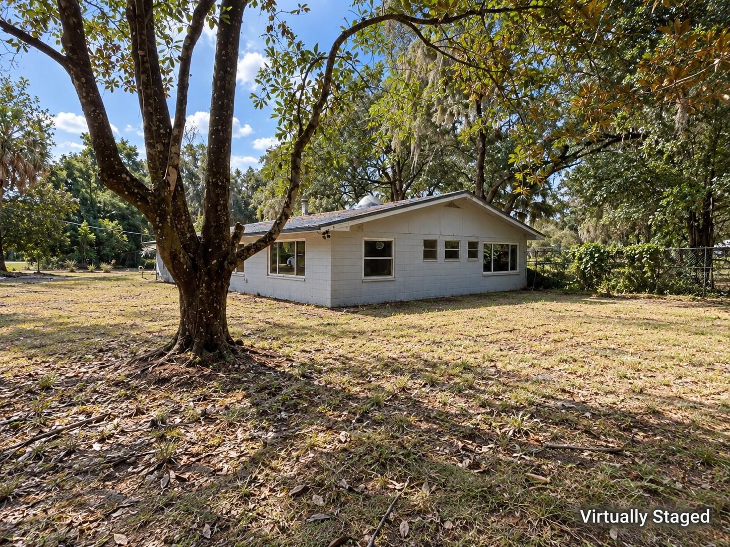 21726 Se 67th Pl Property Photo 3