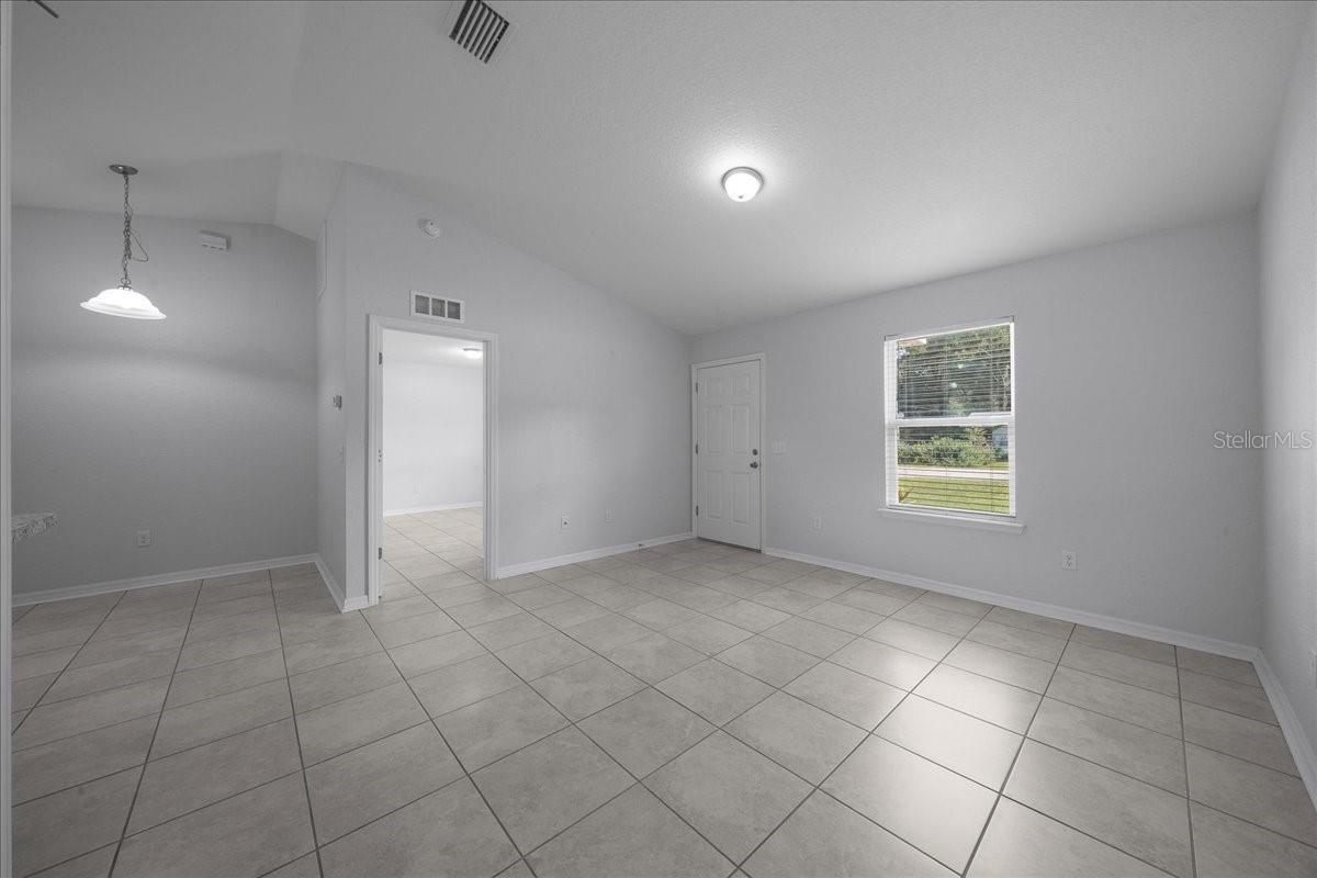 6292 Nw 64th Ter Property Photo 4