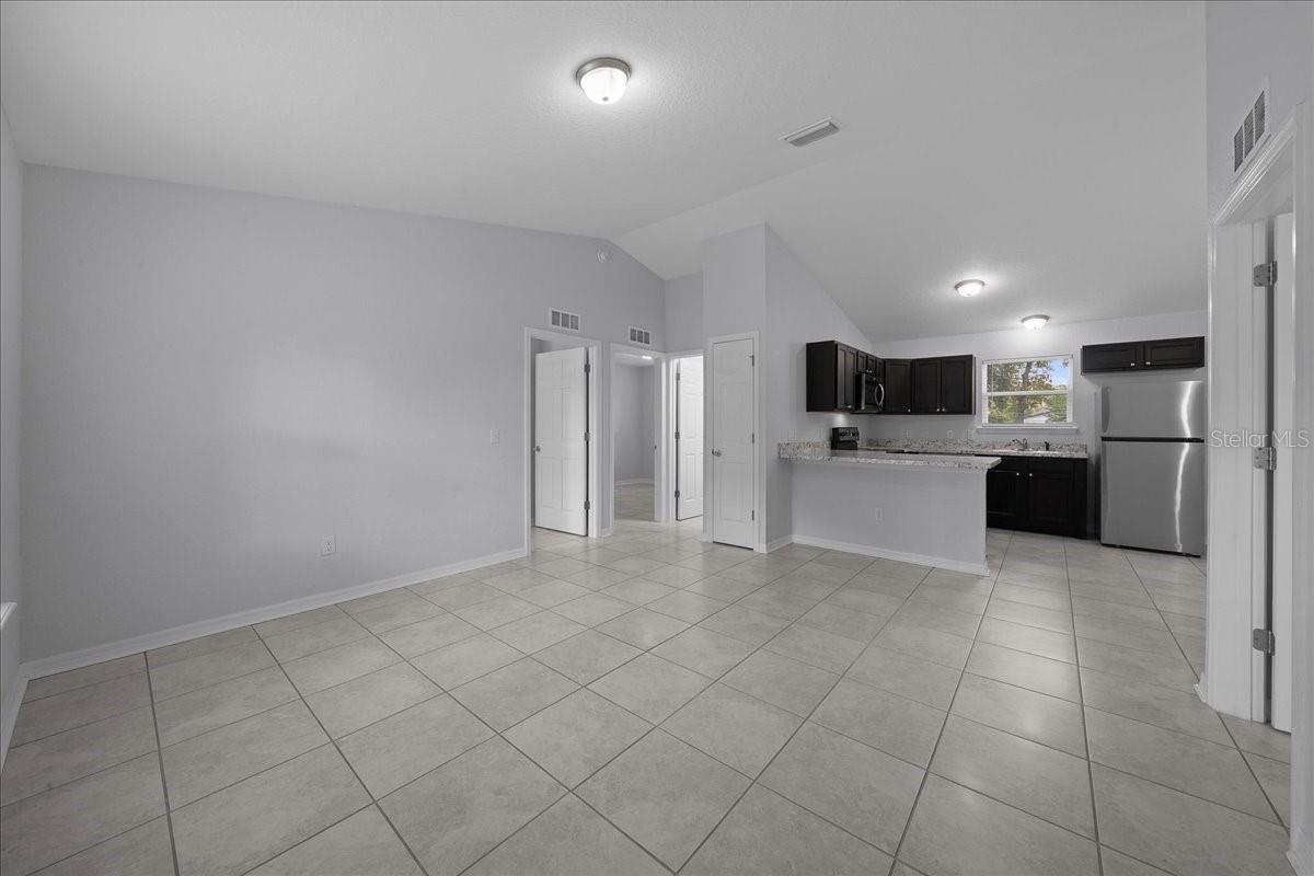 6292 Nw 64th Ter Property Photo 5