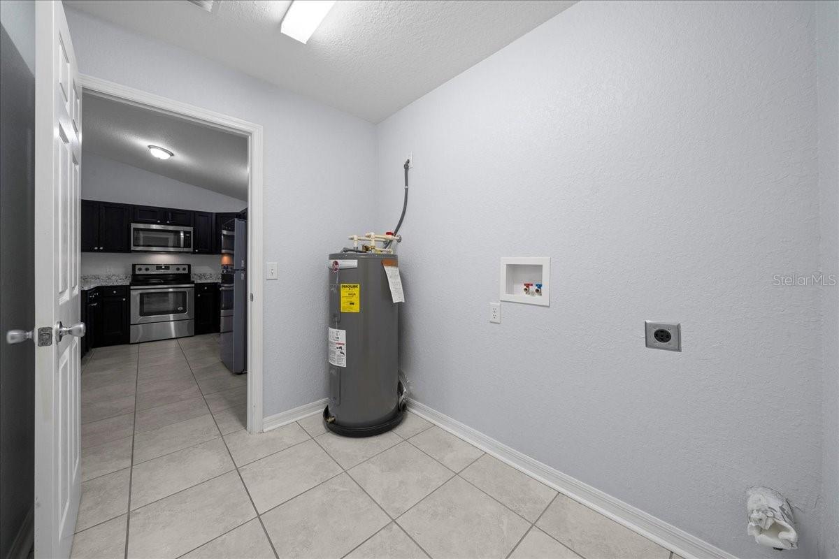 6292 Nw 64th Ter Property Photo 11
