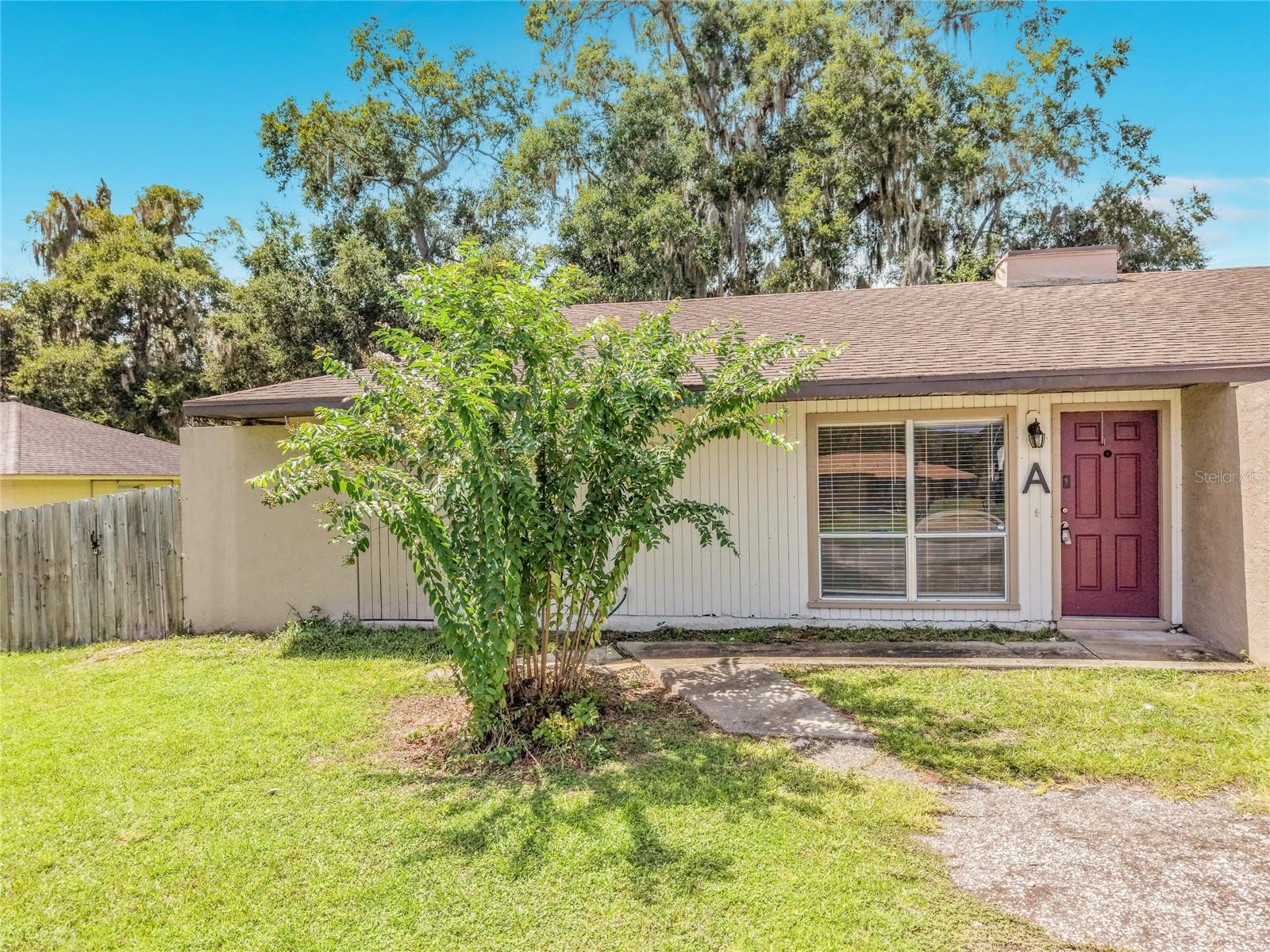 4050 SE 20TH CT #A Property Photo 1
